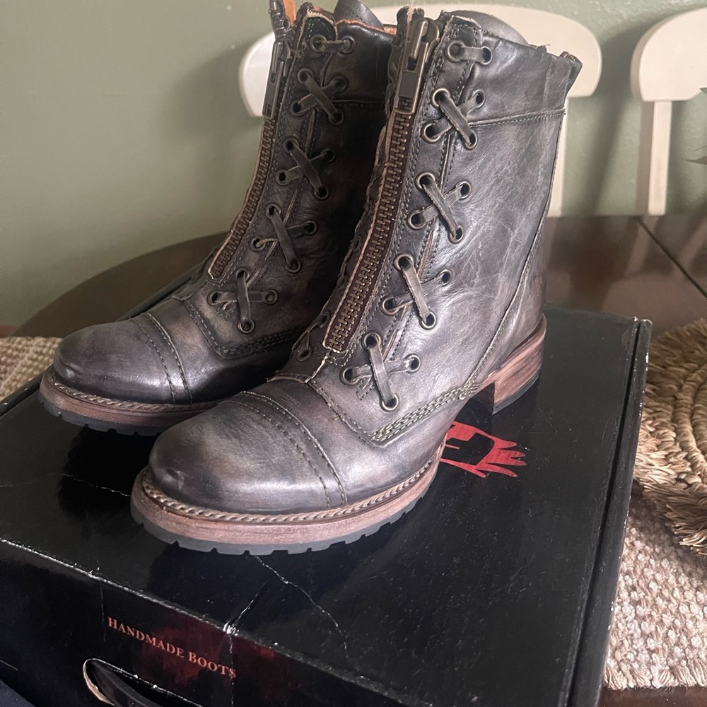 Freebird Liverpool Ice color Size 8, with protective bag - Picture 2 of 10